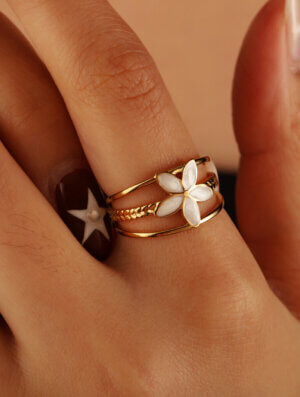 Anillo Acero Flor Luminosa